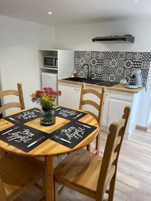 Appart 2 Pieces 35M2,Centre Ville, Parking Gratuit Bourges Extérieur photo